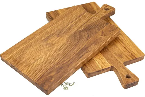 Holz Frank Schneidebrett aus geölter Eiche mit Griff – 40 x 20 cm - Hochwertiges Schneidebrett aus geölter Eiche – ideal für Küche und Servieren. Ergonomischer Griff und platzsparendes Aufhängen machen es zum praktischen Begleiter im Alltag.