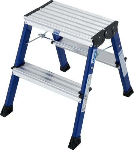 Krause Klapptritt Rolly, Aluminium, 2 Stufen, blau mit Rollen - Leiter mit 2 Stufen, bis 150 kg belastbar, bietet eine maximale Arbeitshöhe von 2,45 m. Mit Roll/Stop-System für sicheren Stand und 8 cm tiefen Stufen für optimalen Komfort.