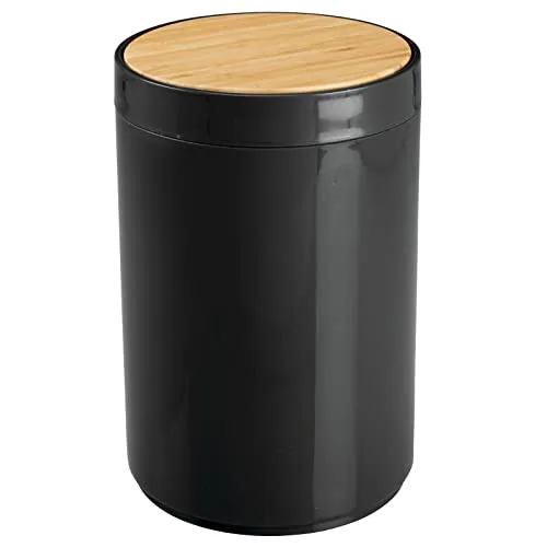 mDesign Mülleimer 5L mit Bambus-Deckel - Eleganter mDesign Abfalleimer in Schwarz und Bambus, perfekt für Küche, Bad oder Büro. Mit praktischem Schwingdeckel und robustem Kunststoff für Langlebigkeit. Ideal für kompakte Räume mit 5 Litern Fassungsvermögen.