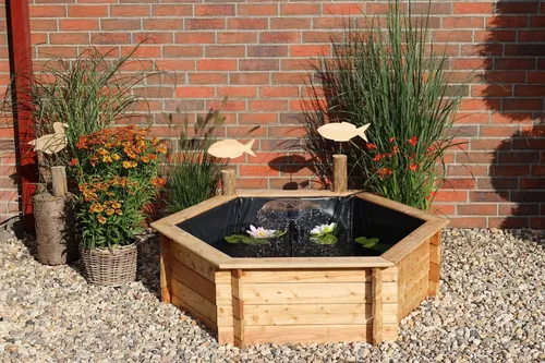 Hochteich promadino Miniteich 6eck-Hochteich mit Solarpumpe - Teichbecken aus Lärche, umweltfreundlich mit Solarpumpe für nachhaltige Teichpflege und ansprechende Gestaltung Ihres Gartens.