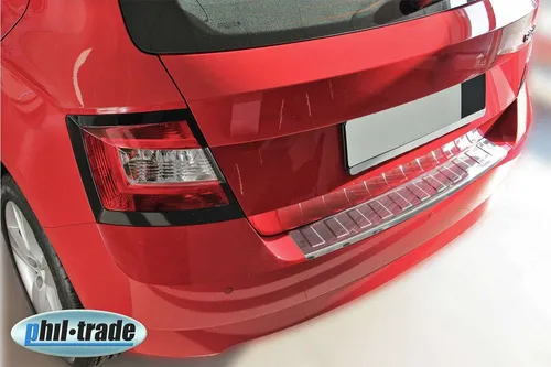 RECAMBO Ladekantenschutz für SKODA FABIA III (ab 2014) – Edler Stoßstangenschutz - Schützen Sie den Lack Ihres Kofferraums vor Kratzern und Witterungseinflüssen. Der hochwertige V2A Edelstahl Ladekantenschutz bietet eine perfekte Passform und einfache Montage ohne Beschädigung der Karosserie.