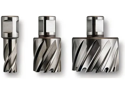 Fein HSS-Nova 25 Kernlochbohrer 43mm - Sonstige, hohe Standzeit und Schnitttiefe von 25 mm für präzise Bohrungen.