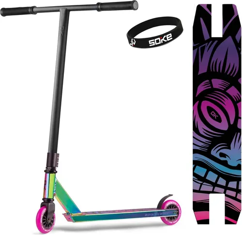 SOKE EVO Street Schwarz Neochrom Performance Scooter - Cityroller mit 50 cm breitem Lenker und hochkarätigen ABEC-9 Carbonlagern für höchste Geschwindigkeiten. Perfekt ausbalanciert für Tricks und Wettkampfskaten, maximales Benutzergewicht 100 kg.