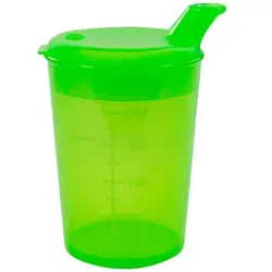 Medi-Inn Schnabelbecher Schnabeltasse Trinkbecher 250 ml grün / Öffnung: 12x10 mm