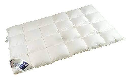 Vitaschlaf® Daune DE Luxe 90% Sibirische Land Daunendecke 135x200cm - Hochwertige Daunendecke für ganzjährigen Komfort, gefüllt mit 90% Sibirischen Landdaunen. Zertifizierte Qualität, waschbar bis 60°C, ideal für Allergiker. Made in Germany.