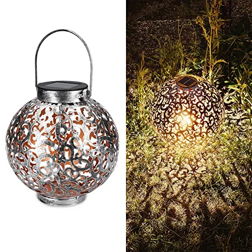 Navaris Metall LED Solarlaterne - Orientalische Gartenlampe mit Tragegriff - LAMPE FÜR DEN GARTEN: Diese stilvolle Solarlaterne aus Metall bringt mit ihrem orientalischen Design und coolen Schatteneffekten behagliches Licht auf Terrasse und Balkon. Ideal für stimmungsvolle Abende!