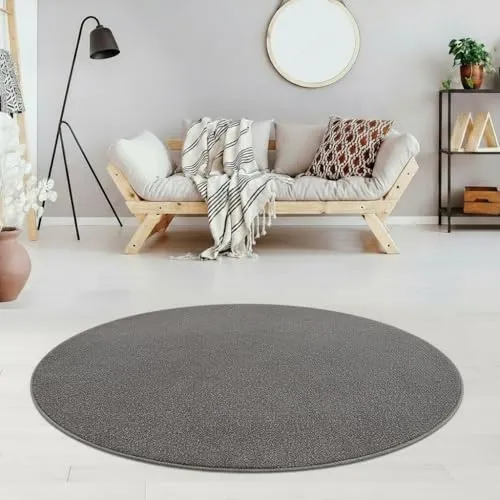 Fashion4Home Einfarbiger Teppich – Rund, Grau, 120 cm für Wohnzimmer, Kinderzimmer und Büro - Stilvoller Kurzflor Teppich aus 100% Polypropylen, langlebig und pflegeleicht. Ideal für moderne Wohnräume, sorgt für eine gemütliche Atmosphäre und ist schadstoffgeprüft.