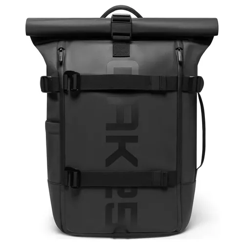 OAK25 Luminite Rolltop Rucksack – Reflektierender Cityrucksack mit Laptopfach - Rucksäcke – Der Luminite Rolltop bietet urbanes Design, Sicherheit durch reflektierendes Material und ein gepolstertes Laptopfach für Geräte bis 16 Zoll.