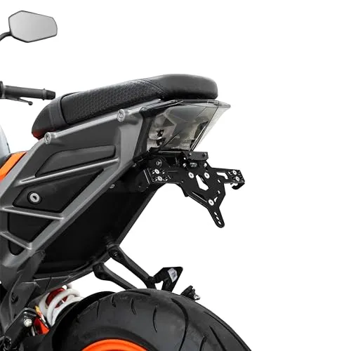 ZIEGER Kennzeichenhalter Pro für KTM 125, 390 Duke - Hochwertiger Kennzeichenhalter für KTM 125 und 390 Duke mit verstellbarem Neigungswinkel und sportlicher Optik. Kein TÜV-Eintrag erforderlich, ideal für eine plane Kennzeichenmontage.