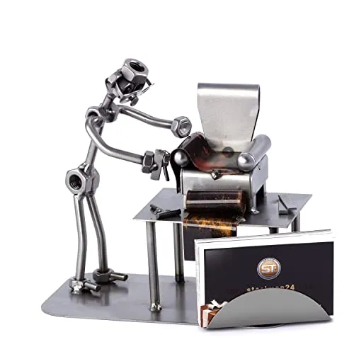 Steelman24 Schraubenmännchen Polsterer mit Visitenkartenhalter – Handgefertigte Stahlfigur - Handgefertigte Metallfigur von Steelman24, ideal als witziges Geschenk oder Dekoartikel. Perfekt als Visitenkartenhalter für Büro und Zuhause, ein kreatives Highlight für jeden Anlass.
