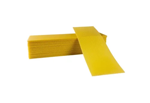 BIENEN SCHMIDT Bienenbeute Mittelwände Zandermaß flach 395 x 135 mm - Bienenbeuten aus 100% reinem Bienenwachs, sauber gewalzt und ideal für Rähmchen im Zandermaß. Exakte Prägung (5,4 mm Zellmaß) sorgt für einen schnellen Ausbau durch die Bienen.