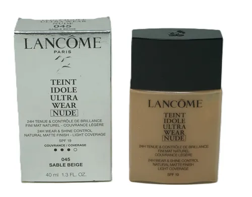 Lancôme Teint Idole Ultra Wear Nude SPF19 Foundation 045 Sable Beige 40ml - Hochwertige Foundation für einen natürlichen Teint mit langanhaltendem Tragekomfort. Ideal für den täglichen Einsatz und sorgt für ein perfektes Hautbild.