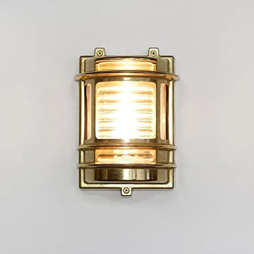 Licht-Erlebnisse Außenwandleuchte Antik Riffelglas - Maritime Außenlampe aus rostfreiem Echt-Messing, ideal für Garten, Terrasse oder Balkon. Wetterfest und handgefertigt, sorgt für einladende Beleuchtung und Sicherheit im Außenbereich.