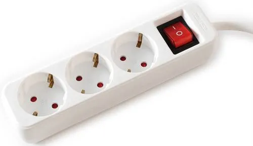 VALUE Value 19.99.1079 Steckdosenleiste - 10 m Kabellänge, praktischer Schalter und Schutzkontakt in Weiß