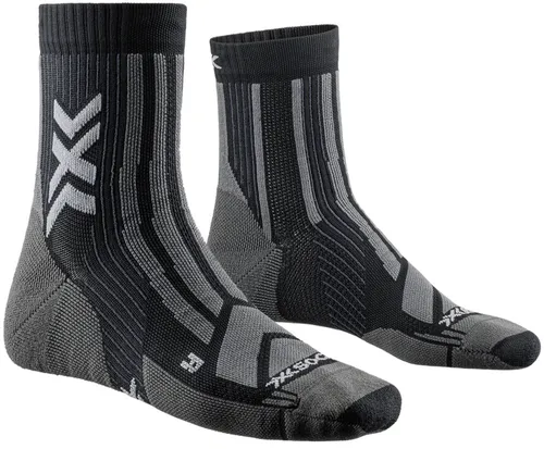 X-Socks Trekkingsocke Perform Ankle charcoalgrau Herren - 1 Paar - Sportsocken mit maximalem Tragekomfort und Schutz für lange Distanzen, ideal für Outdoor-Abenteuer und sportliche Herausforderungen.
