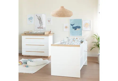 Roba Kinderzimmerset Lumo – Babybett & Wickelkommode (1014889) - Praktisches Kinderzimmerset Lumo mit Babybett und Wickelkommode, ideal für die ersten Lebensjahre. Hochwertige Verarbeitung für eine sichere und gemütliche Umgebung.