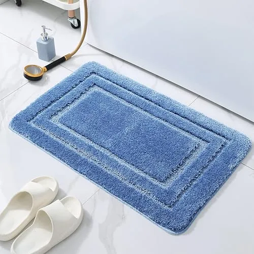 HELLSER Badezimmerteppich KIRA | Badematte rutschfest & Waschbar | Weicher Mikrofaser Badteppich | Saugfähig & Schnelltrocknend | Oeko-TEX Badvorleger für Fußbodenheizung | Blau | 40x60 cm