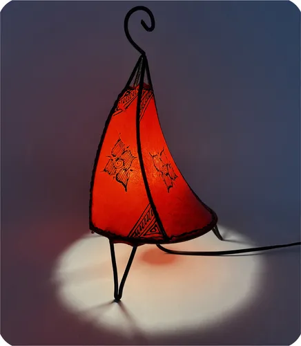 Orientalische Henna Lampe Tissir – Marokkanische Leder Tischleuchte