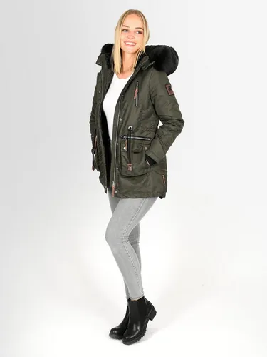 Navahoo Winterjacke Mangala Princess Damen mit abnehmbarer Kapuze - Modische Damen Winterjacke in Grün mit abnehmbarer Kapuze. Ideal für kalte Tage, bietet hohen Tragekomfort und stylisches Design. Perfekt für den Alltag!