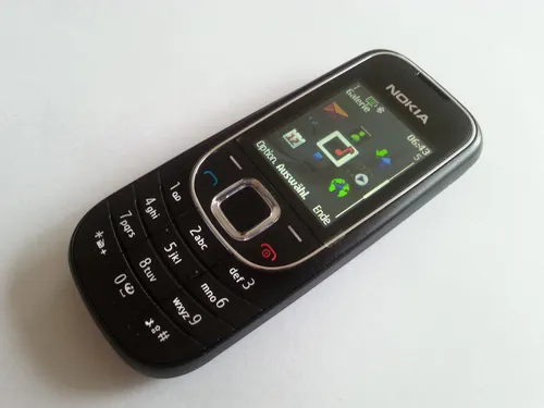 NOKIA 2323 CLASSIC NEUW.-SCHWARZ-1,8