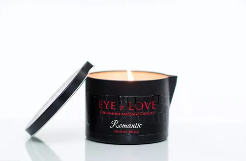 Eye Of Love Romantic Massagekerze für Ihn - Massagekerze mit Pheromon Androstenol, schafft eine sinnliche Atmosphäre und verwandelt sich in warmes Massageöl für eine entspannende Massage.