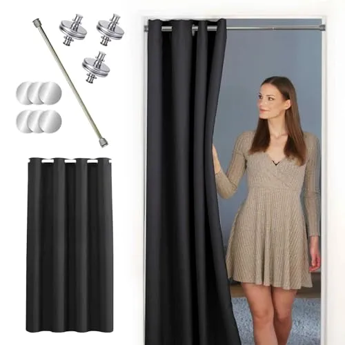 tinycurtains, Thermo Türvorhang mit Vorhangstange & Magneten zum Abdichten, einfache Montage ohne Bohren in 1 Min (195 x 150 cm schwarz + Stange Silber 55-90 cm + 6 Magnete)
