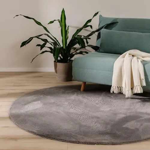 benuta Fellteppich Furry, rund, grau 80 cm - Teppich für Wohnzimmer, Esszimmer und Schlafzimmer, weich und pflegeleicht aus strapazierfähiger Kunstfaser, ideal für stark beanspruchte Bereiche.