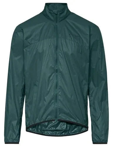 Vaude Matera Air Jacket XL - Winddichte Fahrradjacke in Blau - Winddichte Fahrradjacke für Gravel- und Rennradfahrer in Größe XL. Ideal für windige Tage, ohne Kapuze und aus hochwertigem, DWR-imprägniertem Material. Entdecken Sie weitere Vaude Produkte im Bergfreunde.de Shop!