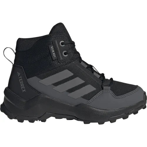 adidas Terrex Ax4R Mid RAIN.RDY Wanderschuhe für Kinder - Wasserdichte Mid Cut Wanderschuhe für Kinder, ideal für Outdoor-Abenteuer bei jedem Wetter. Mit Traxion Außensohle für optimalen Grip und aus 20 % recycelten Materialien gefertigt.