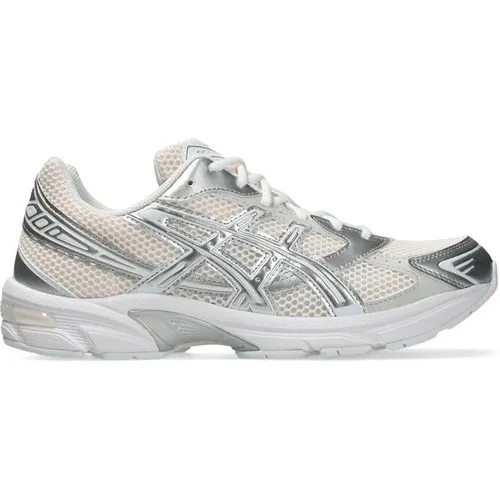 ASICS Herren Freizeitschuhe GEL-1130 – Komfortabler Retro-Laufschuh - Der GEL-1130 verbindet modernes Design mit traditionellem Stil. Ideal für den Alltag, bietet er hervorragenden Halt und langanhaltenden Tragekomfort dank innovativer GEL-Technologie.