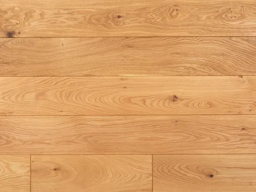 Massivholzdiele Eiche Natur (N II) gebürstet - Hochwertige Massivholzdiele aus Eiche, gebürstet für eine natürliche Optik. Ideal für stilvolle Böden. Stärke 20 mm, Breite 16 cm, perfekte Verlegetechnik für langlebigen Genuss.