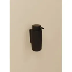 Cosmic Next Wand-Seifenspender WJC215A0005036 - Seifenspender in schwarz matt, wandhängend und platzsparend. Mit 200 ml Fassungsvermögen für eine elegante und komfortable Seifendosierung im Badezimmer.