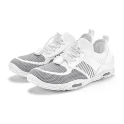 LASCANA Sneaker Slip-On-Sneaker, weiß/hellgrau Größe 35 - Ultraleichte und flexible Slip-On-Sneaker von LASCANA, ideal für jeden Tag. Veganes Obermaterial aus Kunstleder und Textil sorgt für hohen Tragekomfort.