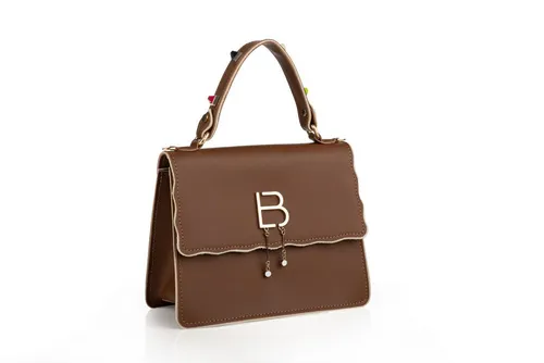 Handtasche Damentasche Alltag in Bräunen - Elegante Damentasche in Bräunen aus hochwertigem Polyvinylleder. Praktische Größe von 25 x 21 x 13 cm, ideal für den Alltag und vielseitig kombinierbar.