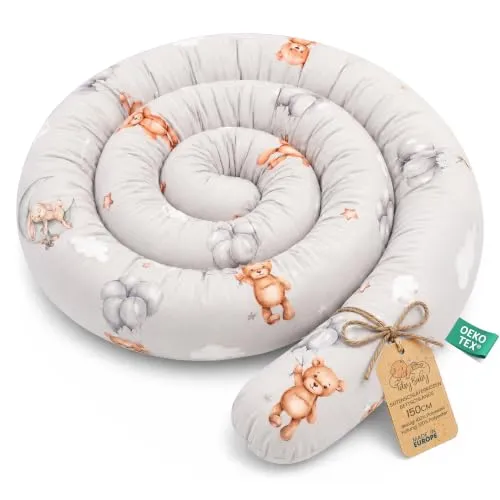 Totsy Baby XXL Bettschlange - Handgemachtes Bettkissen & Zugluftstopper - Die Totsy Baby XXL Bettschlange ist vielseitig einsetzbar: als stilvolle Umrandung, Stillkissen oder Zugluftstopper. Hergestellt aus atmungsaktiver Baumwolle, bietet sie Komfort und ist pflegeleicht bei 30°C. Ideal für jedes Kinderzimmer!