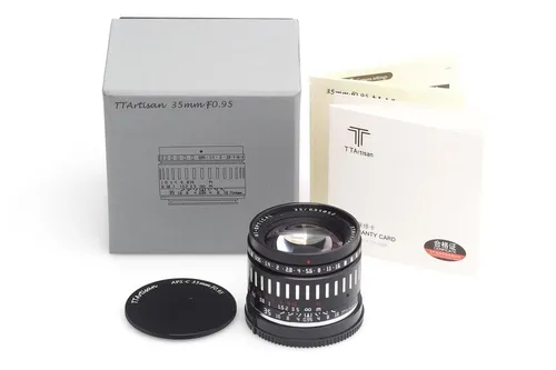 TTArtisan 0.95/35mm Black/Chrome für Nikon Z APS-C - Objektiv mit hoher Lichtstärke von 0.95 für beeindruckende Aufnahmen bei schwachem Licht, ideal für kreative Fotografen.