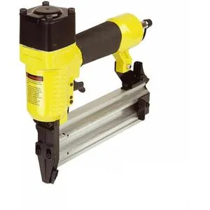 BrüderMannesmann Druckluftnagler M15350 - Tacker für Streifennägel 15-50mm, inkl. 500 Nägel und Koffer. Rutschhemmender Griff und Hinterladermagazin für sicheres Arbeiten und hohe Effizienz.