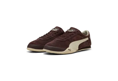 PUMA Damen Bella Classic Sneakers 37.5, Chocolate Brown Alpine Snow White - Stylische Damen Sneakers mit regulärer Breite und flachem Absatz. Perfekt für den Alltag, bieten sie Komfort und ein modernes Design mit PUMA Branding.