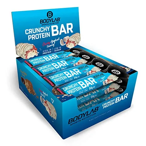 Bodylab24 Crunchy Protein Bar Cherry-Yoghurt 12 x 64g - Proteinriegel mit 20g Eiweiß pro Riegel, knuspriger Schokoladenüberzug und nur 2,3g Zucker – ideal für Fitness und Genuss unterwegs!