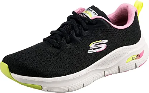 Skechers Damen Arch FIT Infinity COOL Sneaker – Bequeme Sneaker in Schwarz mit Mesh-Details, Größe 40 EU - Leichte Sneaker mit flexibler Gummisohle und atmungsaktivem Mesh-Obermaterial. Ideal für den Alltag und sorgt für angenehmen Tragekomfort.