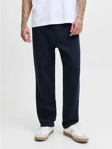 Jack & Jones Sweathose JPSTKANE BRADLEY UNCUFFED SWT PANTS NOOS - Entspannt und stylish: Die Sweathose von Jack & Jones überzeugt mit lockerem Fit und pflegeleichtem Material. Ideal für lässige Freizeit-Looks und gemütliche Tage zu Hause.