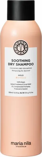 Maria Nila Soothing Dry Shampoo 250 ml - Shampoo für empfindliche Kopfhaut, kombiniert Pflege mit Styling. Mit Aloe Vera und Niacinamid für eine sanfte Erfrischung und Juckreizlinderung. 100% vegan und ideal für unterwegs.