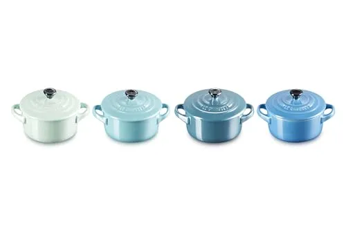 LE CREUSET Mini-Cocotte 4er-Set 10cm Blau-Grün - Hochwertige Töpfe aus Steinzeug, ideal für Ofen und Tisch. Mit 10 Jahren Garantie und gefrierfähig, perfekt für Überbackenes und kreative Gerichte!