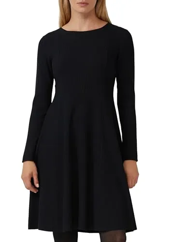 s.Oliver Ausgestelltes Feinstrick-Kleid mit Rippstruktur in schwarz von s.Oliver