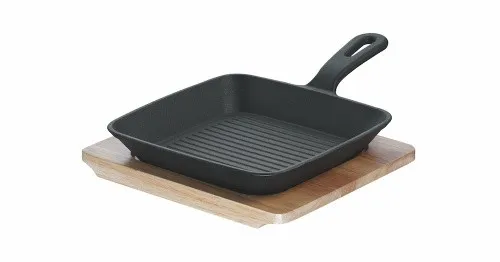 SCHULTE-UFER Grillpfanne Rustika, Gusseisen, Ø 19 cm - Pfanne aus Gusseisen für alle Herdarten, inklusive handlichem Servierbrett – ideal für leckeres Grillen und Servieren.