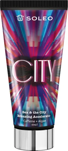 SOLEO CITY Sex & the City Bronzing Accelerator - Bräunungslotion für Solarium und Sonne, beschleunigt die Bräunung und sorgt für eine gleichmäßige, goldene Hautfarbe.