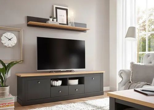 Home affaire Wohnwand Westminster - Romantischer Landhausstil - Wunderschöne Wohnwand im romantischen Landhausstil, bestehend aus Lowboard und Wandregal. FSC®-zertifiziert, mit praktischer Kabeldurchführung und einfacher Selbstmontage - ideal für stilvolle Wohnräume.