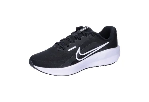 Nike Damen Laufschuhe Downshifter 13 FD6476 - Die Nike Damen Laufschuhe Downshifter 13 bieten optimalen Komfort und Atmungsaktivität. Ideal für alle Lauflevels, unterstützen sie dich mit ihrem weichen Obermaterial und strapazierfähiger Sohle bei jedem Schritt.