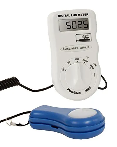 PeakTech Luxmeter P 5025 - Präzisions-Luxmessgerät mit externem Sensor - Multimeter für präzise Lichtmessungen bis 50.000 Lux, ideal für Fotografie und Beleuchtungstechnik. Kompakt und benutzerfreundlich, inklusive Transporttasche.