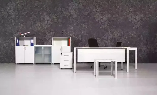 Großes Büro Set – 4-tlg. Büroeinrichtung für Ihr Arbeitszimmer - Modernes 4-teiliges Büro Set aus Holz, inklusive Schreibtisch, Kommode und Beistelltisch. Ideal für effizientes Arbeiten mit viel Stauraum und elegantem Design.